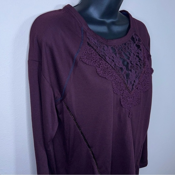 MEDIUM JOLT DARK PURPLE LONG SLEEVE TOP LACE EMBROIDERED NECKLINE - Picture 3 of 9